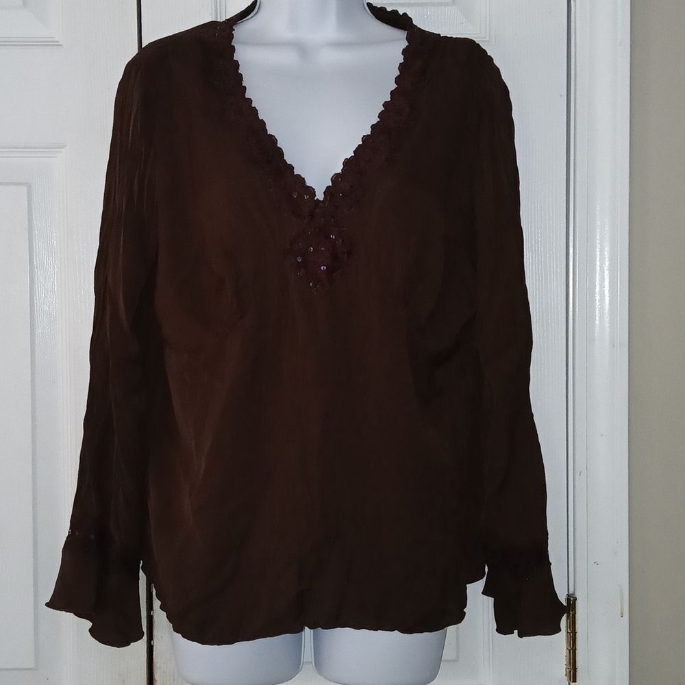 Cato brown lace v-neck bell sleeve long sleeve blouse Sz L EUC
